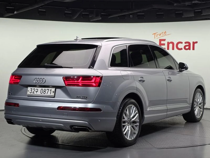 Audi Q7 45 TDI Quattro Sport| 262к.с.| ВКЛ.ТЕХНОТЕСТ, снимка 2 - Автомобили и джипове - 55308870