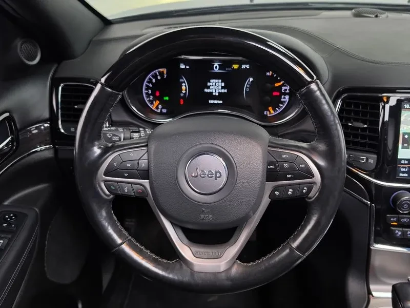 Jeep Grand cherokee 3.6 Overland/ PANO/ �����/ DIST/ ���������/ ������ | Mobile.bg � ����������� 12