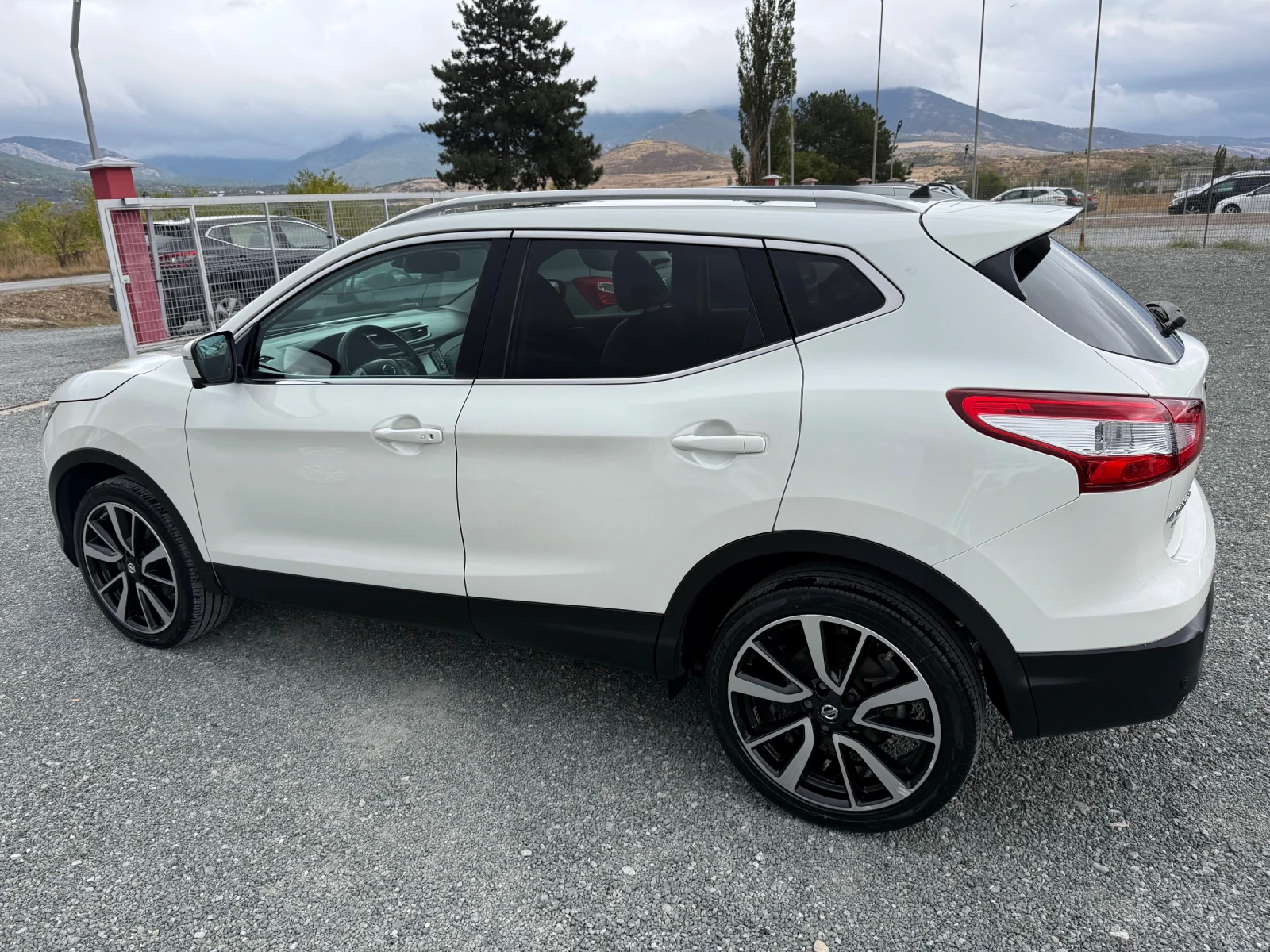 Nissan Qashqai (KATO НОВА) - изображение 8