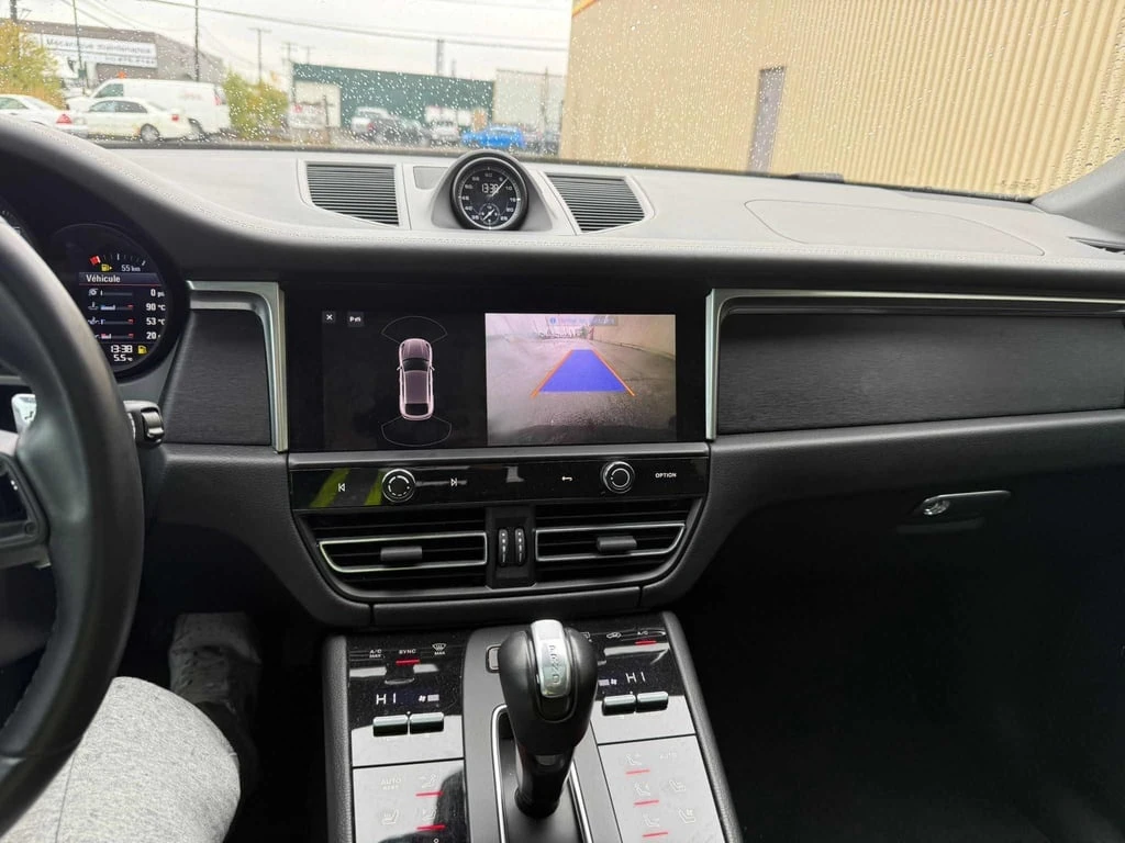 Porsche Macan * GTS * CARFAX * БЕЗ ПЪРВОНАЧАЛНА ВНОСКА - изображение 9