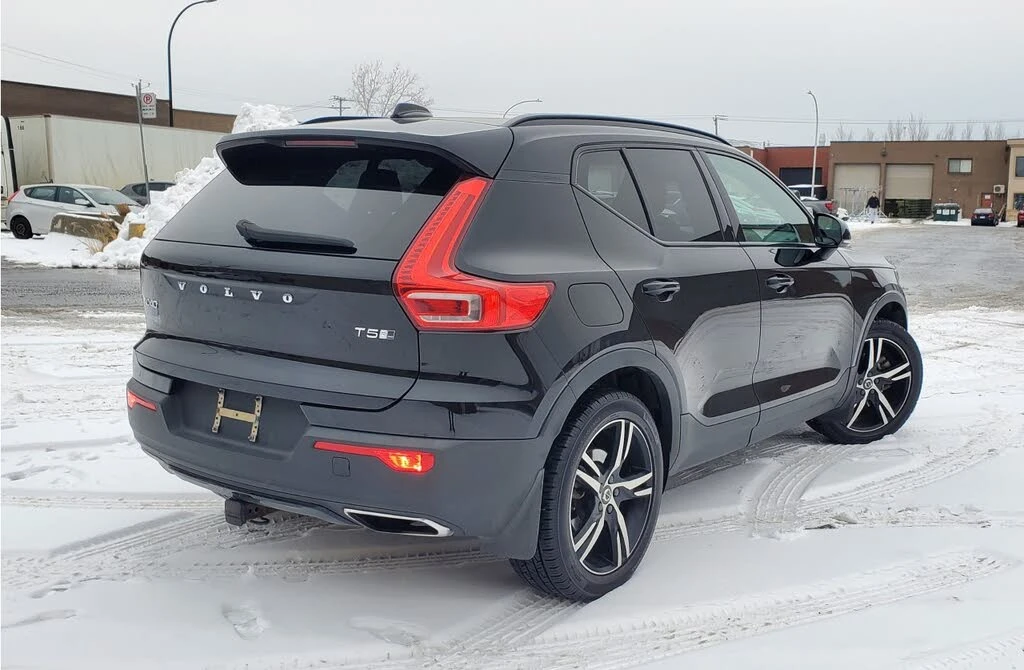Volvo XC40 T5* R-DESIGN* ПОДГРЕВ* КАМЕРА* ПАНОРАМА* КЕЙЛЕС - изображение 5