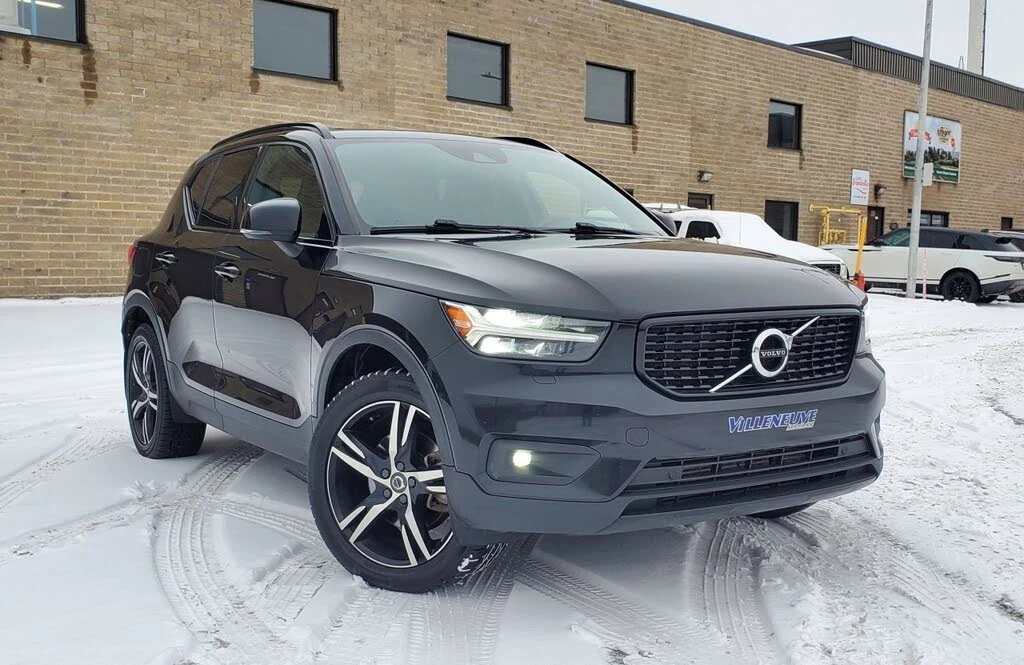 Volvo XC40 T5* R-DESIGN* ПОДГРЕВ* КАМЕРА* ПАНОРАМА* КЕЙЛЕС - изображение 3