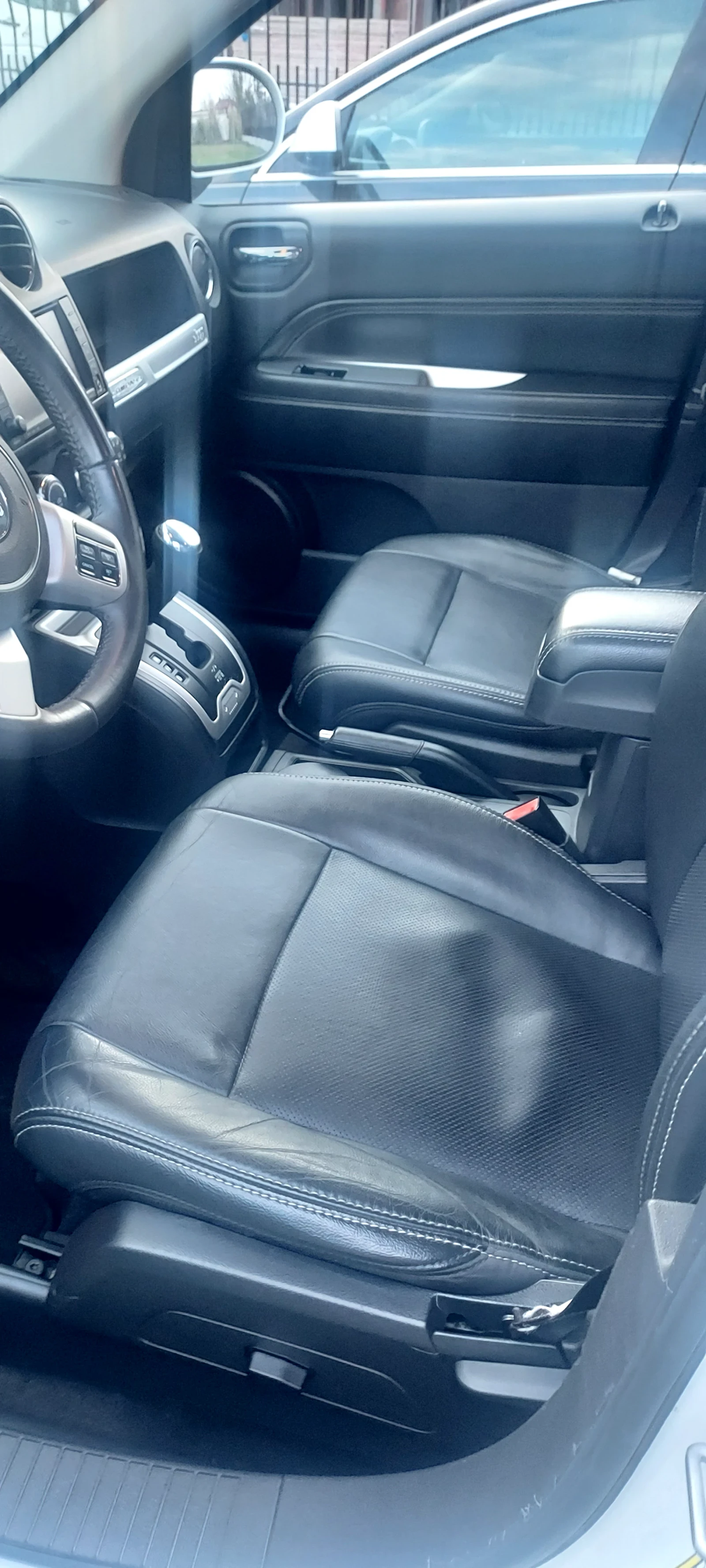 Jeep Compass, снимка 9 - Автомобили и джипове - 54040009