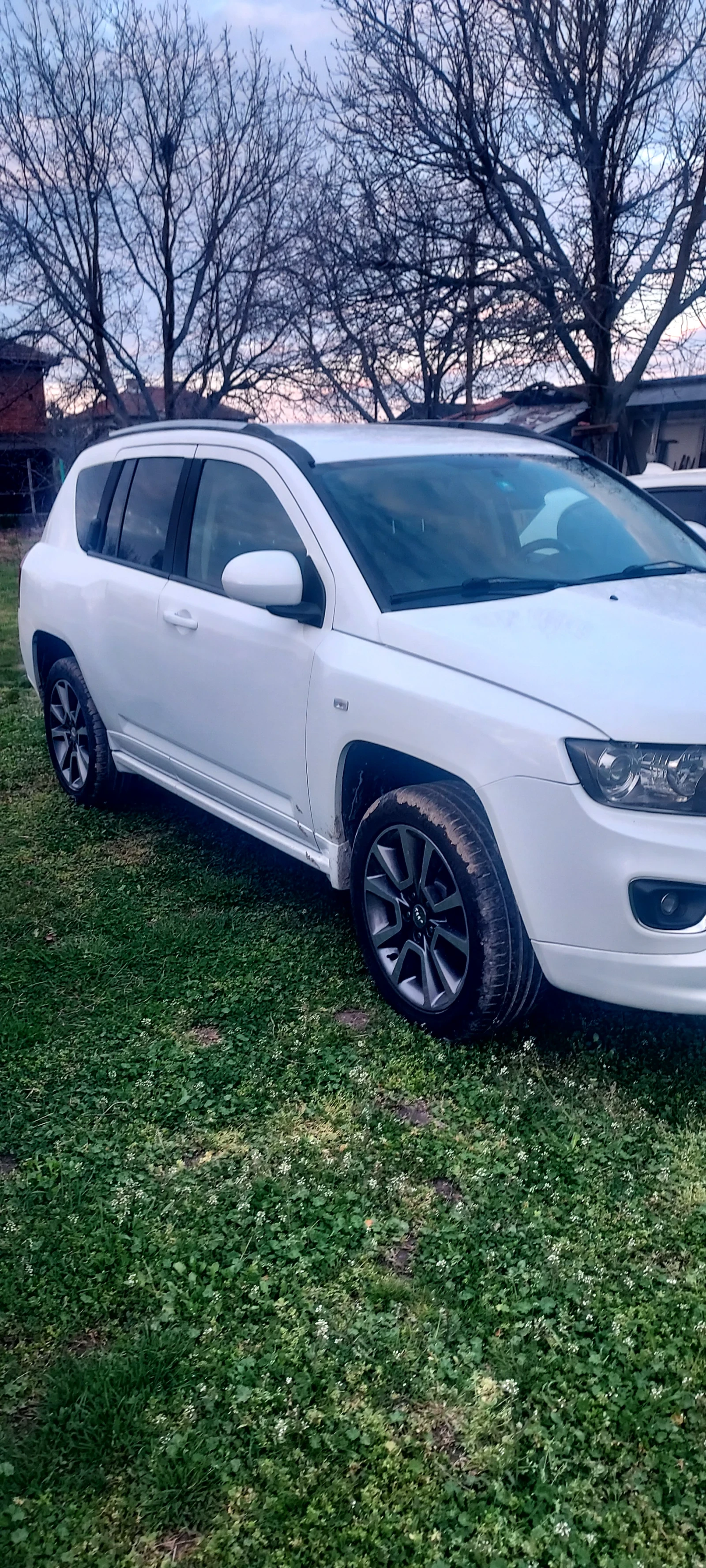 Jeep Compass, снимка 2 - Автомобили и джипове - 54040009