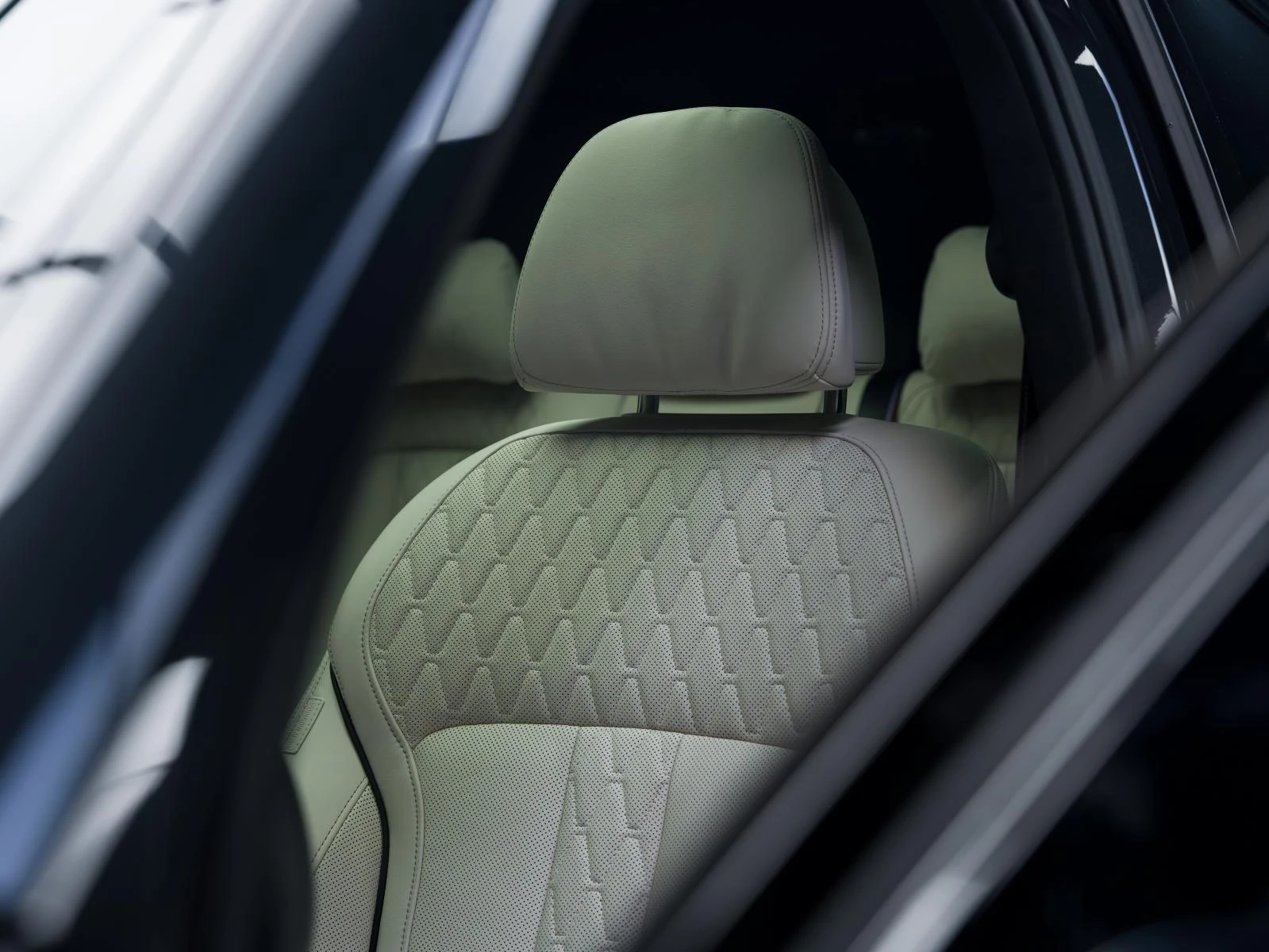 BMW X7 M40D XDRIVE* 360CAM* SOFTCLOSE* PANO* LIFT* GLOW* , снимка 6 - Автомобили и джипове - 54118424