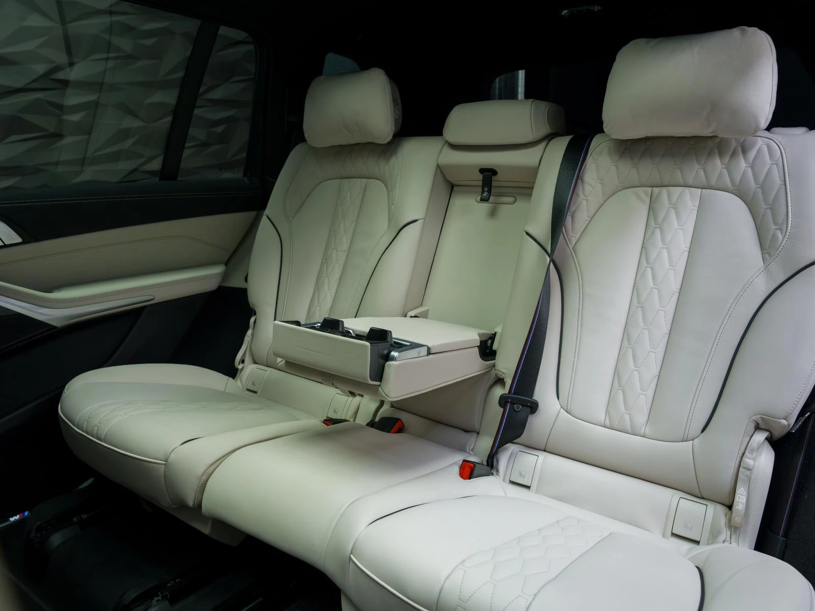 BMW X7 M40D XDRIVE* 360CAM* SOFTCLOSE* PANO* LIFT* GLOW* , снимка 12 - Автомобили и джипове - 54118424