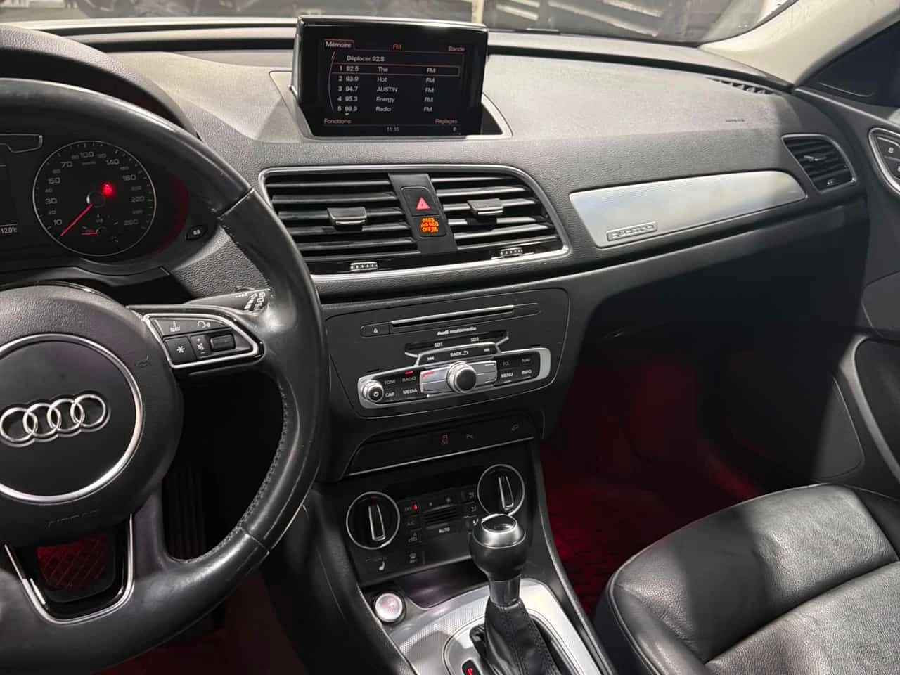 Audi Q3 * Progressiv * АВТОКРЕДИТ БЕЗ ПЪРВОНАЧАЛНА ВНОСКА, снимка 10 - Автомобили и джипове - 54565152