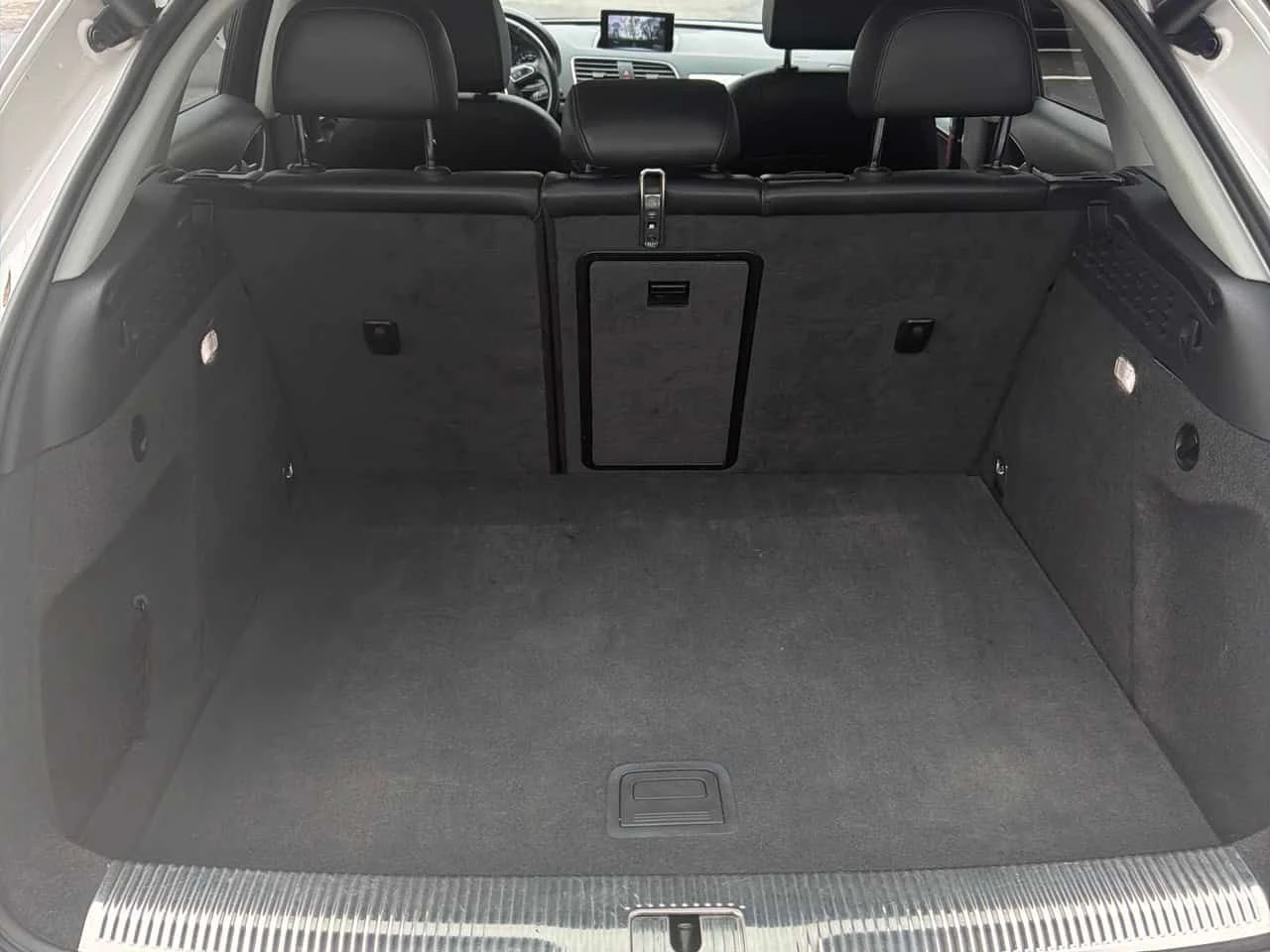 Audi Q3 * Progressiv * АВТОКРЕДИТ БЕЗ ПЪРВОНАЧАЛНА ВНОСКА, снимка 16 - Автомобили и джипове - 54565152