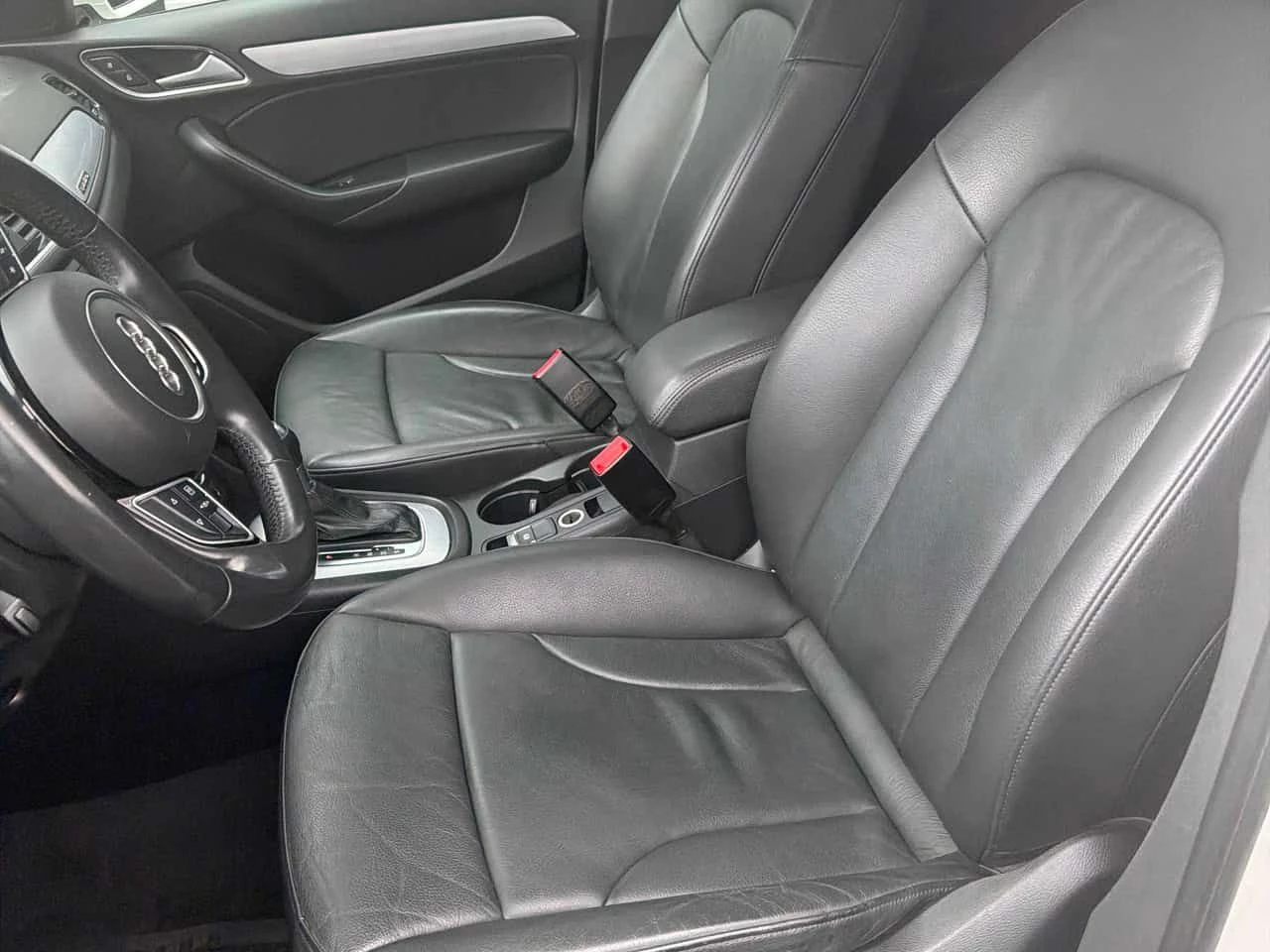 Audi Q3 * Progressiv * АВТОКРЕДИТ БЕЗ ПЪРВОНАЧАЛНА ВНОСКА, снимка 12 - Автомобили и джипове - 54565152