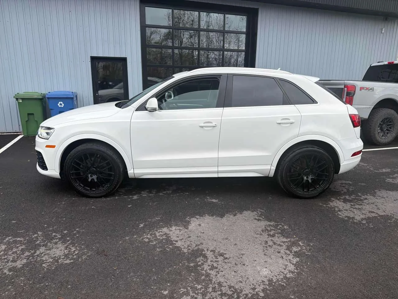Audi Q3 * Progressiv * АВТОКРЕДИТ БЕЗ ПЪРВОНАЧАЛНА ВНОСКА, снимка 3 - Автомобили и джипове - 54565152