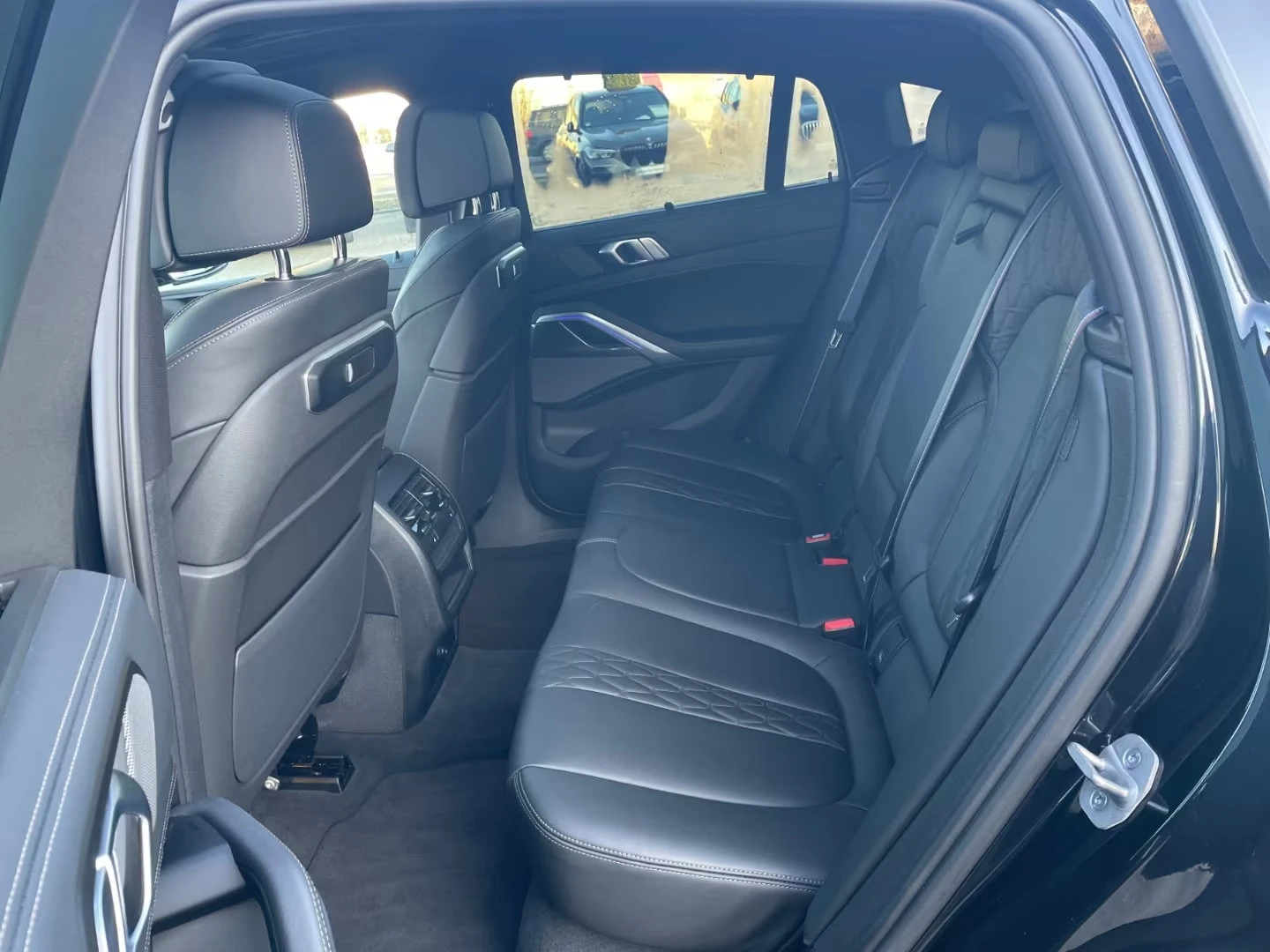 BMW X6 M60i/530HP/PANO/360/H&K/MEMO/HUD/NAVI/325q | Mobile.bg � ����������� 14