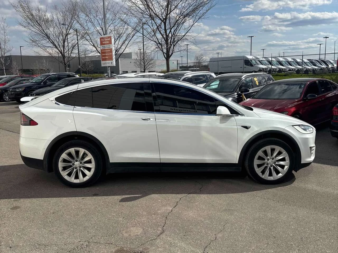 Tesla Model X * AWD * CARFAX * БЕЗ ПЪРВОНАЧАЛНА ВНОСКА, снимка 3 - Автомобили и джипове - 54679773