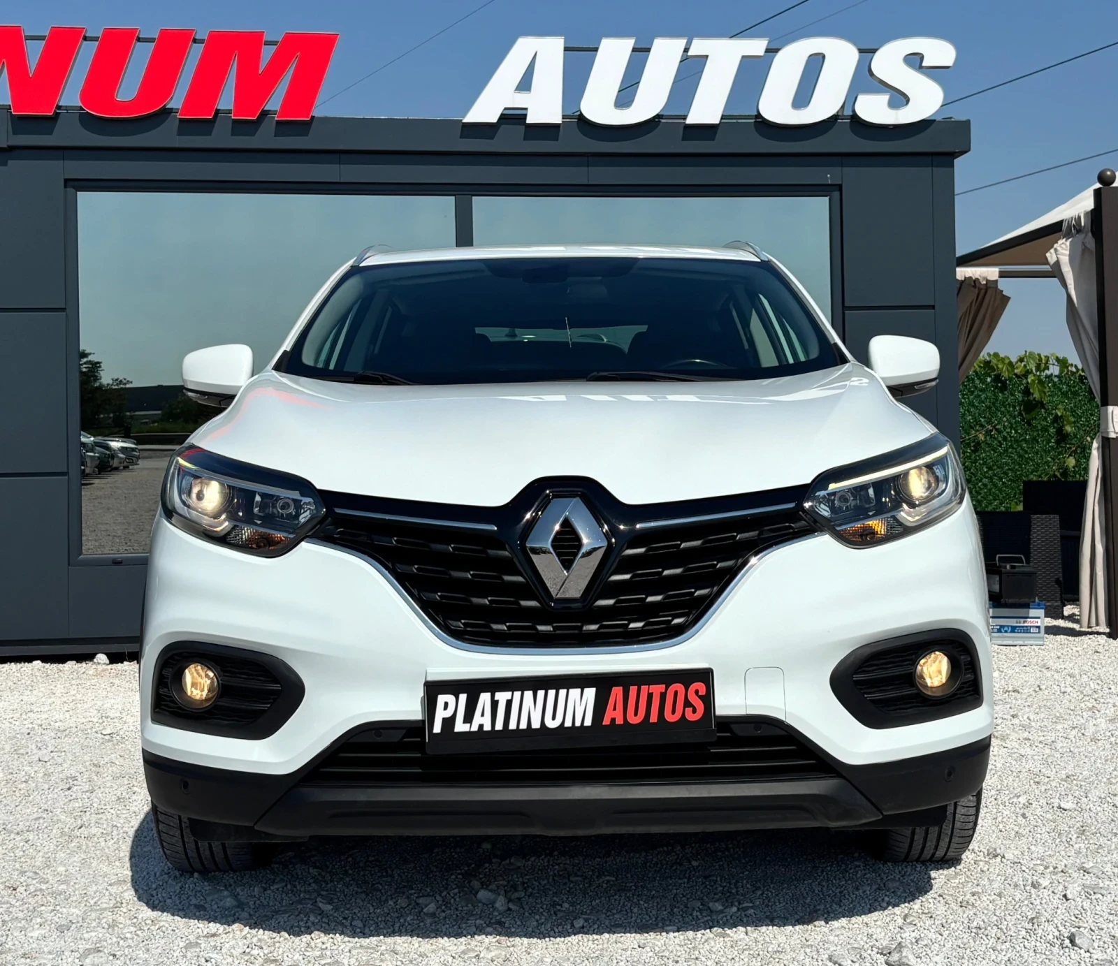 Renault Kadjar 1.5D/NAVI/LED/KEYLESS/ЕВРО 6 , снимка 4 - Автомобили и джипове - 55103294