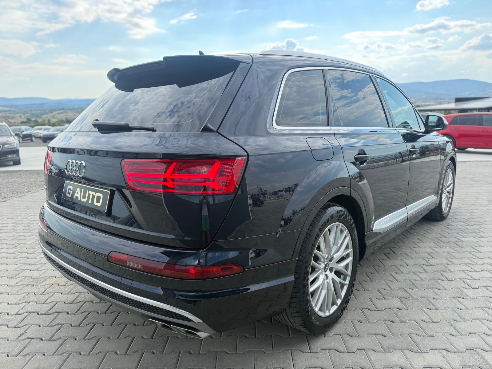 Audi SQ7 SQ7 Напълно обслужена !!! Собствен лизинг !!!, снимка 5 - Автомобили и джипове - 55228603