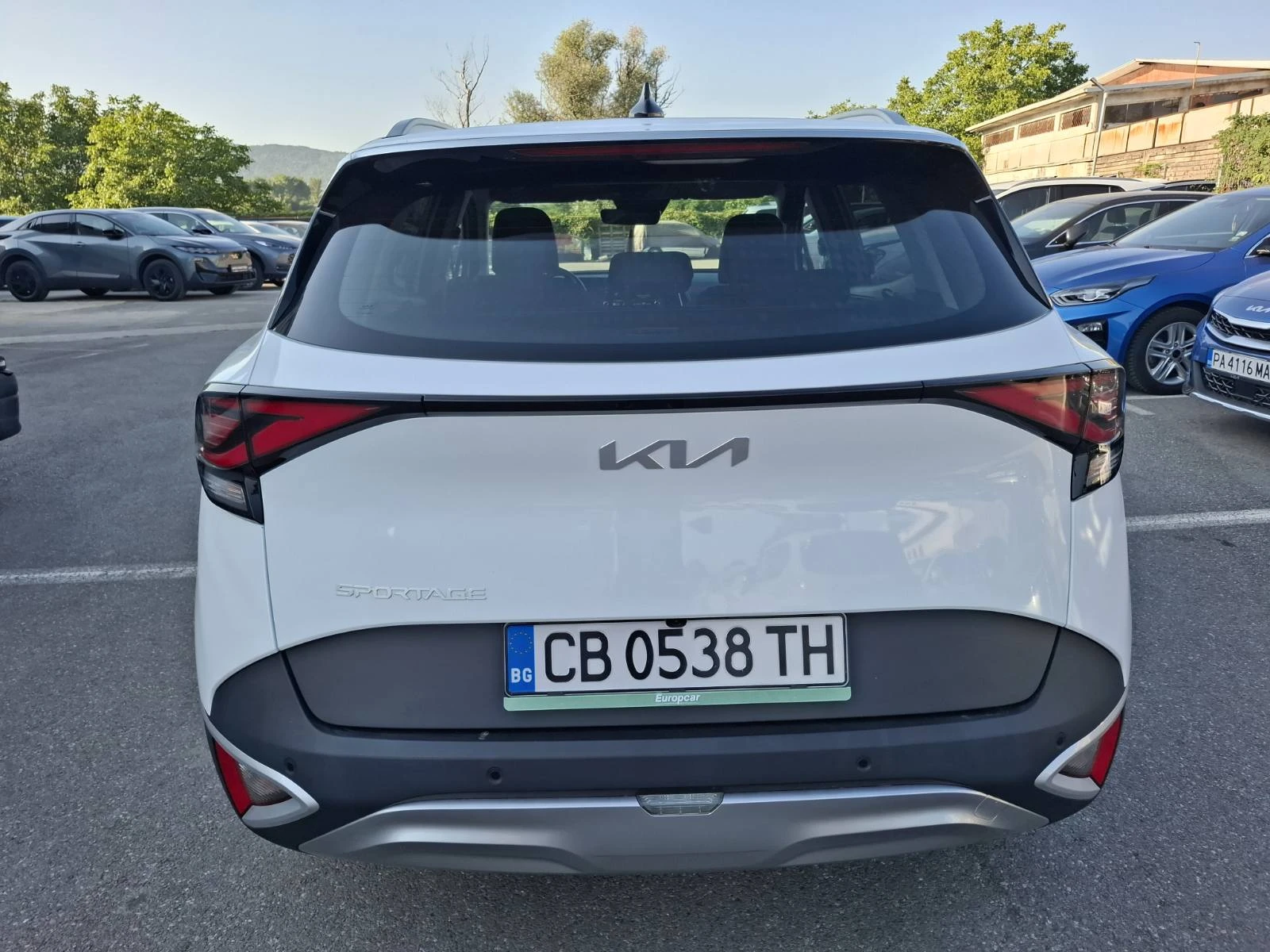 Kia Sportage 1.6 crdi 2WD Comfort, снимка 5 - Автомобили и джипове - 56110602