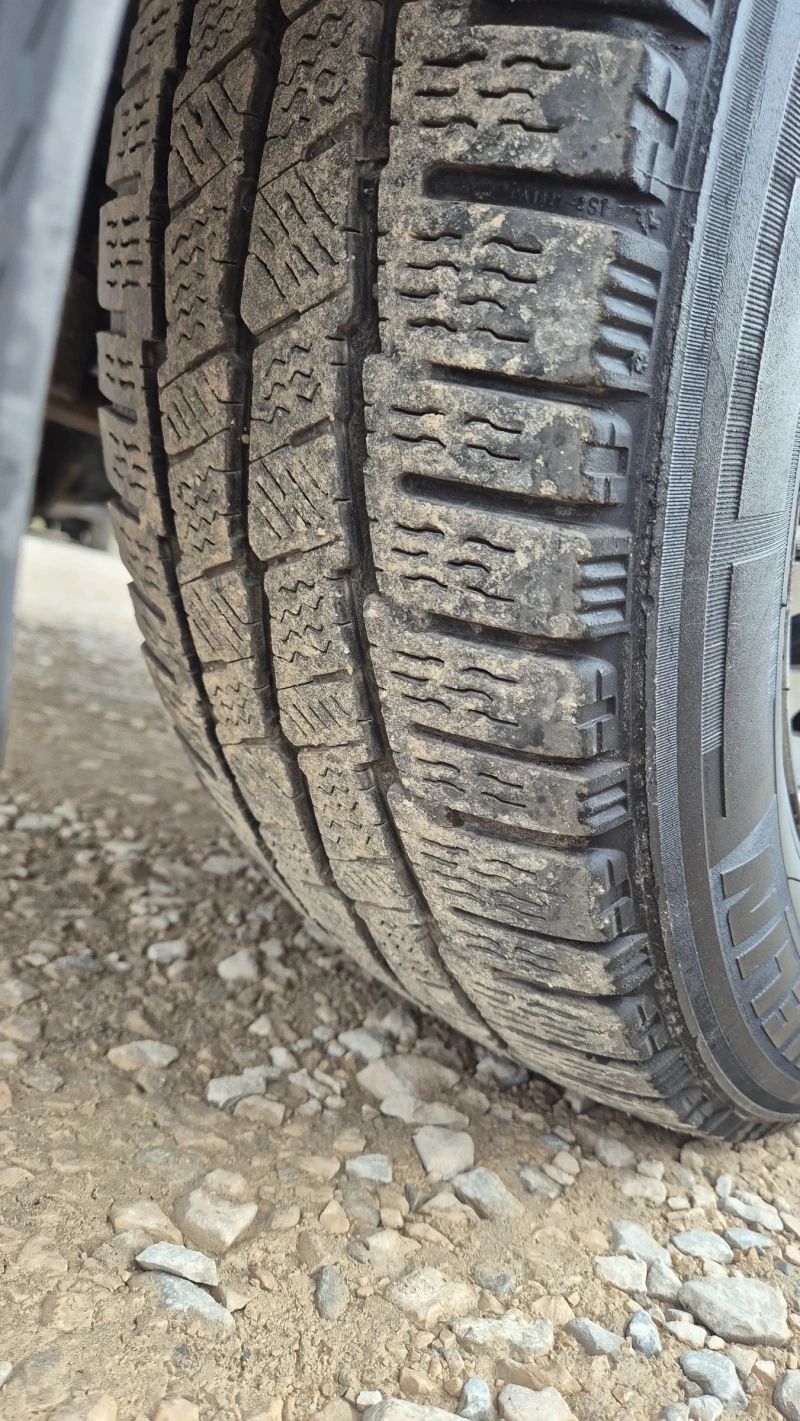 Iveco Daily 35s16* ХЛАДИЛЕН* КЛИМАТРОНИК* ШВЕЙЦАРИЯ* , снимка 7 - Бусове и автобуси - 53090081