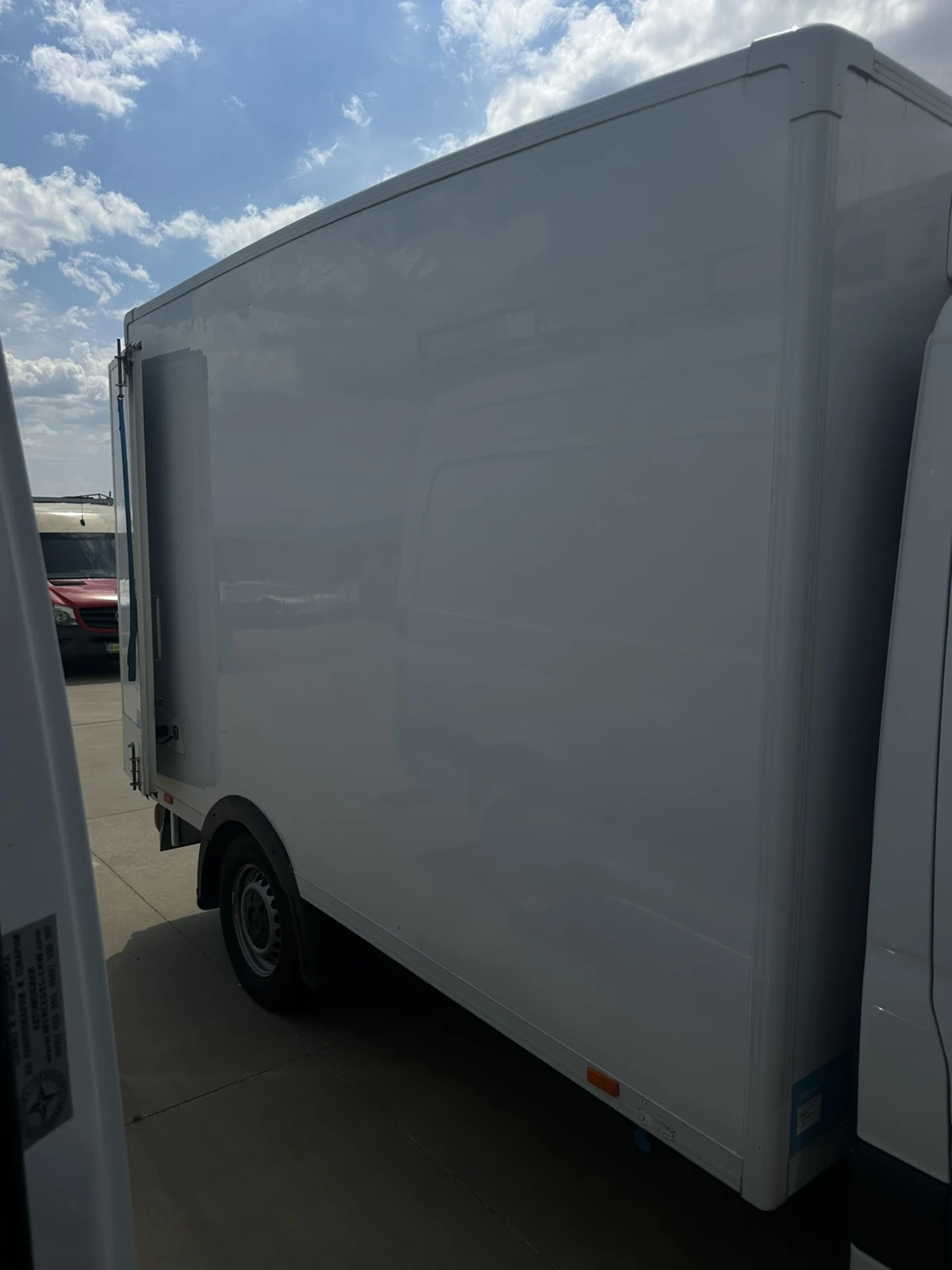 Mercedes-Benz Sprinter Хладилен Фургон 3.60м/Carrier 350 - изображение 10
