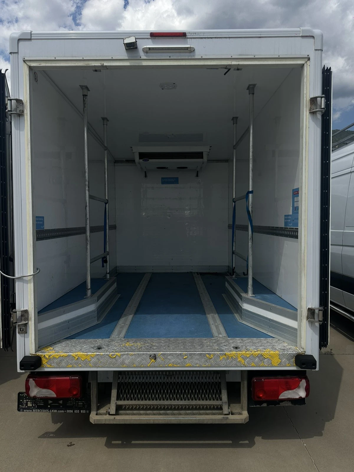 Mercedes-Benz Sprinter   3.60/Carrier 350 | Mobile.bg   13