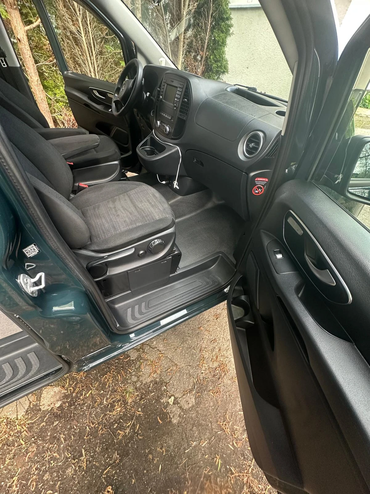 Mercedes-Benz Vito, снимка 14 - Бусове и автобуси - 54672718