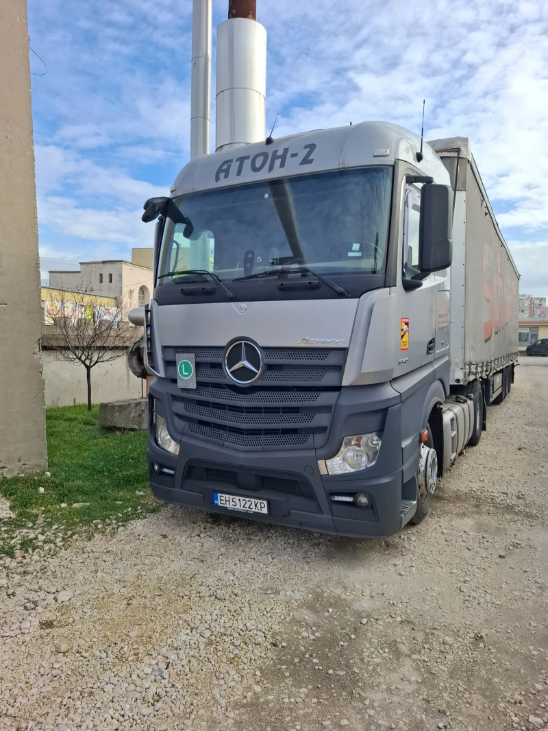 Mercedes-Benz Actros С полуремаркето, снимка 1 - Камиони - 48837820