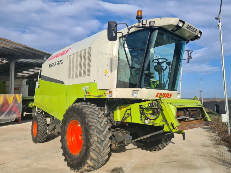 Комбайн Claas Mega 370, снимка 5 - Селскостопанска техника - 49498299