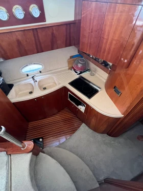 Моторна яхта Azimut 42 FLY, снимка 15