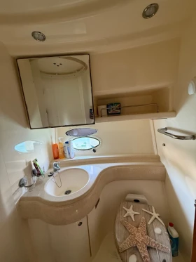 Моторна яхта Azimut 42 FLY, снимка 9