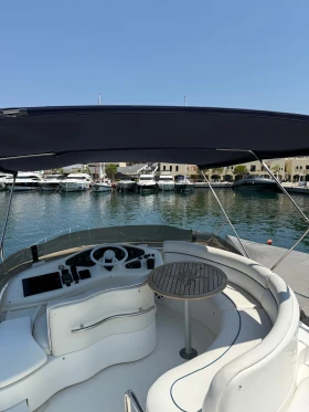 Моторна яхта Azimut 42 FLY, снимка 11