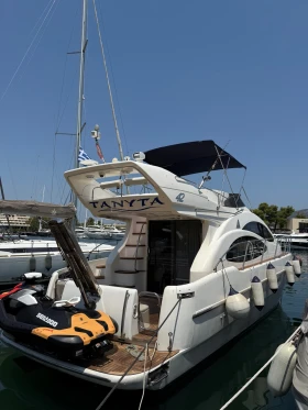 Моторна яхта Azimut 42 FLY, снимка 3