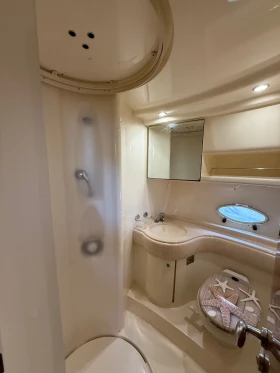 Моторна яхта Azimut 42 FLY, снимка 10