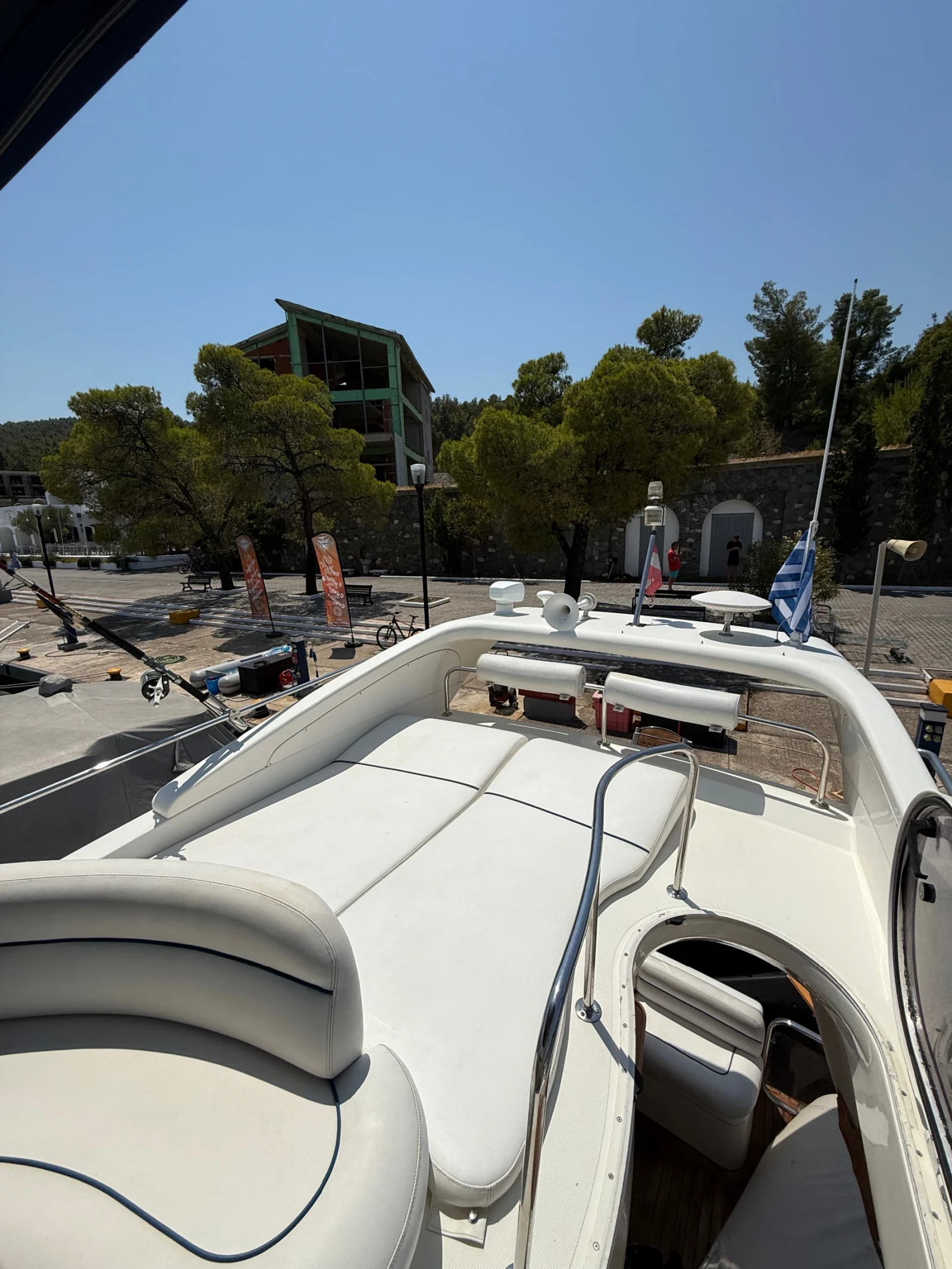   Azimut 42 FLY | Mobile.bg   13