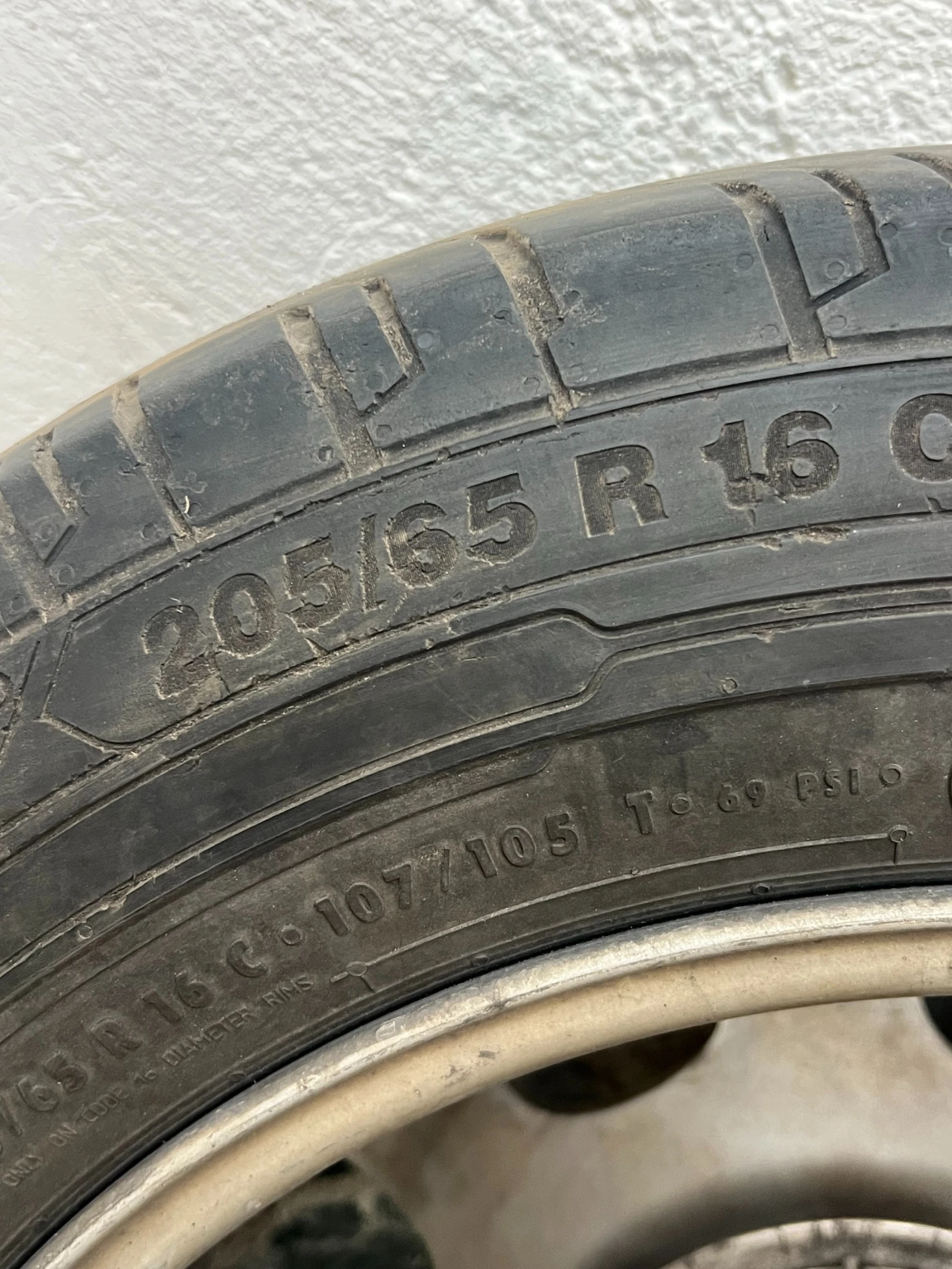 Гуми с джанти Continental 205/65R16, снимка 4 - Гуми и джанти - 54031829