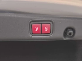 Mercedes-Benz E 300 4MATIC/BURMESTER/ПАНОРАМА/ПОДГРЕВИ, снимка 17