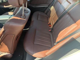 Mercedes-Benz E 400 4MATIC * ПАНОРАМА * CARFAX * 44К КМ * , снимка 12
