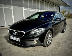 Volvo V40 Cross Country 2.0 D2 Ocean Race  - изображение 1