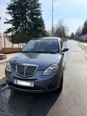 Lancia Ypsilon Lancia Ypsilon 1.4 бензин + фабрична газ - 1700 € / 3324.91 лв. - 35776770 2