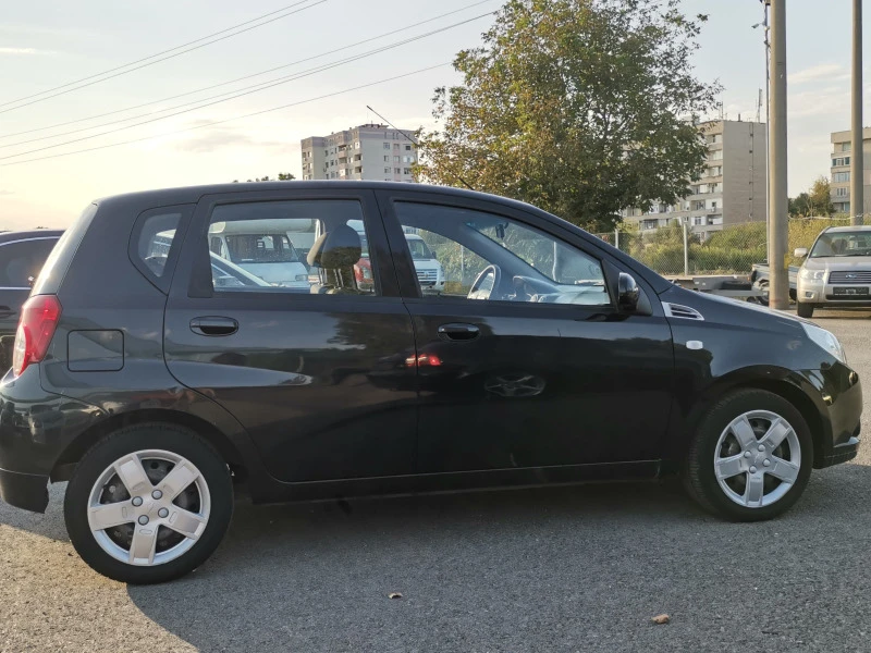 Chevrolet Aveo 1.2i * CLIMA* , снимка 6 - Автомобили и джипове - 42490969