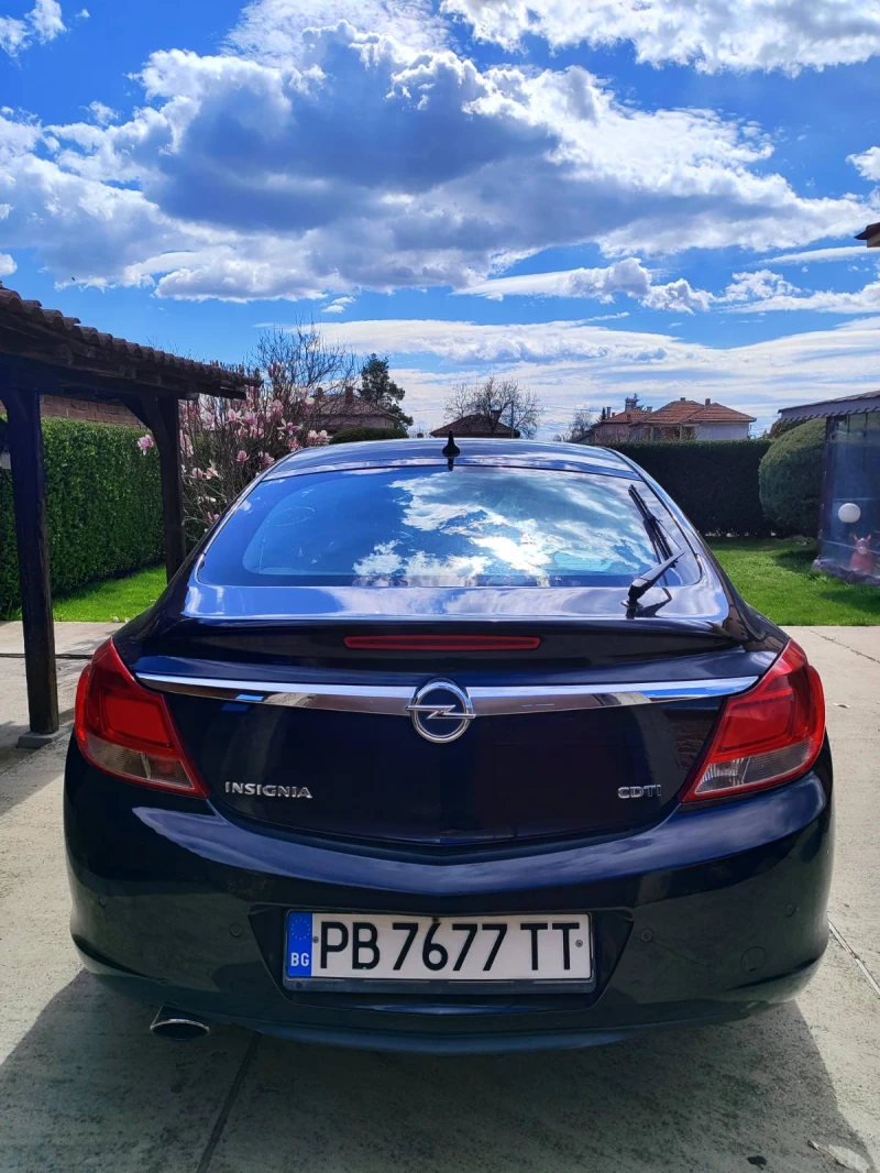 Opel Insignia, снимка 11 - Автомобили и джипове - 47553132