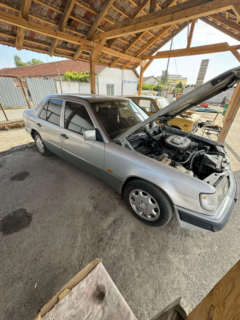 Mercedes-Benz 124, снимка 13 - Автомобили и джипове - 47374542