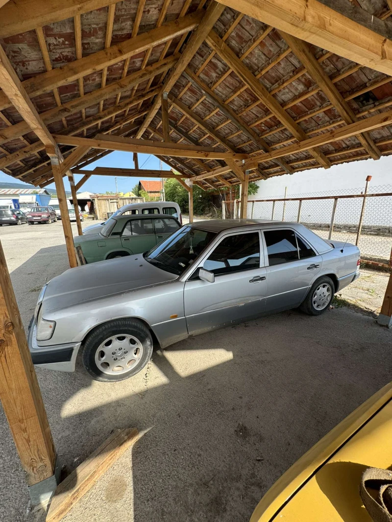 Mercedes-Benz 124, снимка 1 - Автомобили и джипове - 47374542