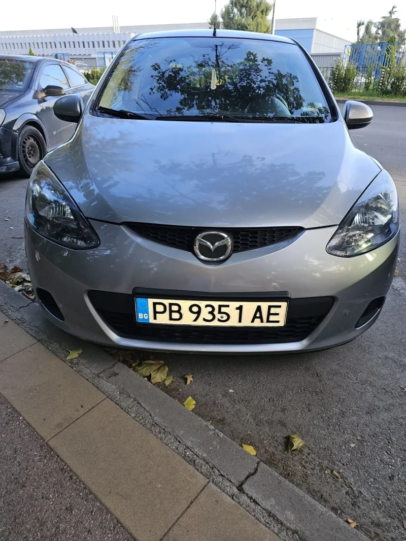 Mazda 2, снимка 1 - Автомобили и джипове - 47568898