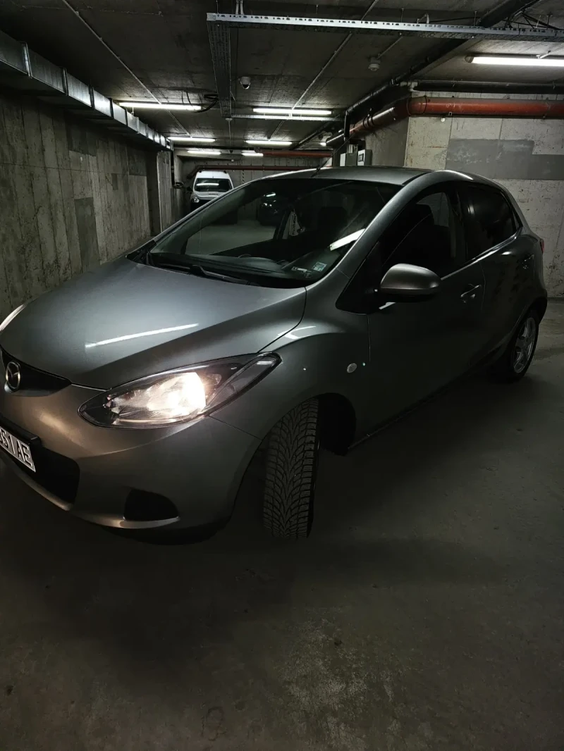 Mazda 2, снимка 11 - Автомобили и джипове - 47568898