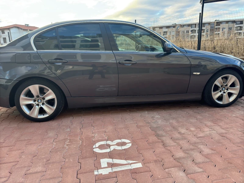 BMW 330 Нави!, снимка 4 - Автомобили и джипове - 48549177