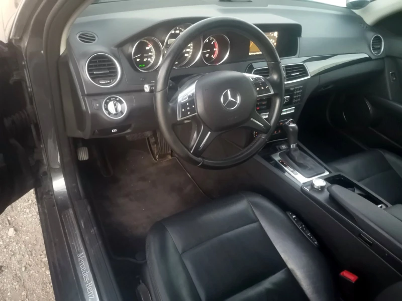 Mercedes-Benz C 200 УНИКАЛЕН/FACELIFT/КОЖА/АВТОМАТ, снимка 8 - Автомобили и джипове - 49206476