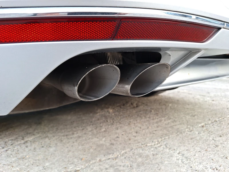 VW Passat Седан, снимка 16 - Автомобили и джипове - 52686150