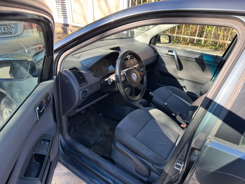VW Polo IV (9n), снимка 7 - Автомобили и джипове - 52968105