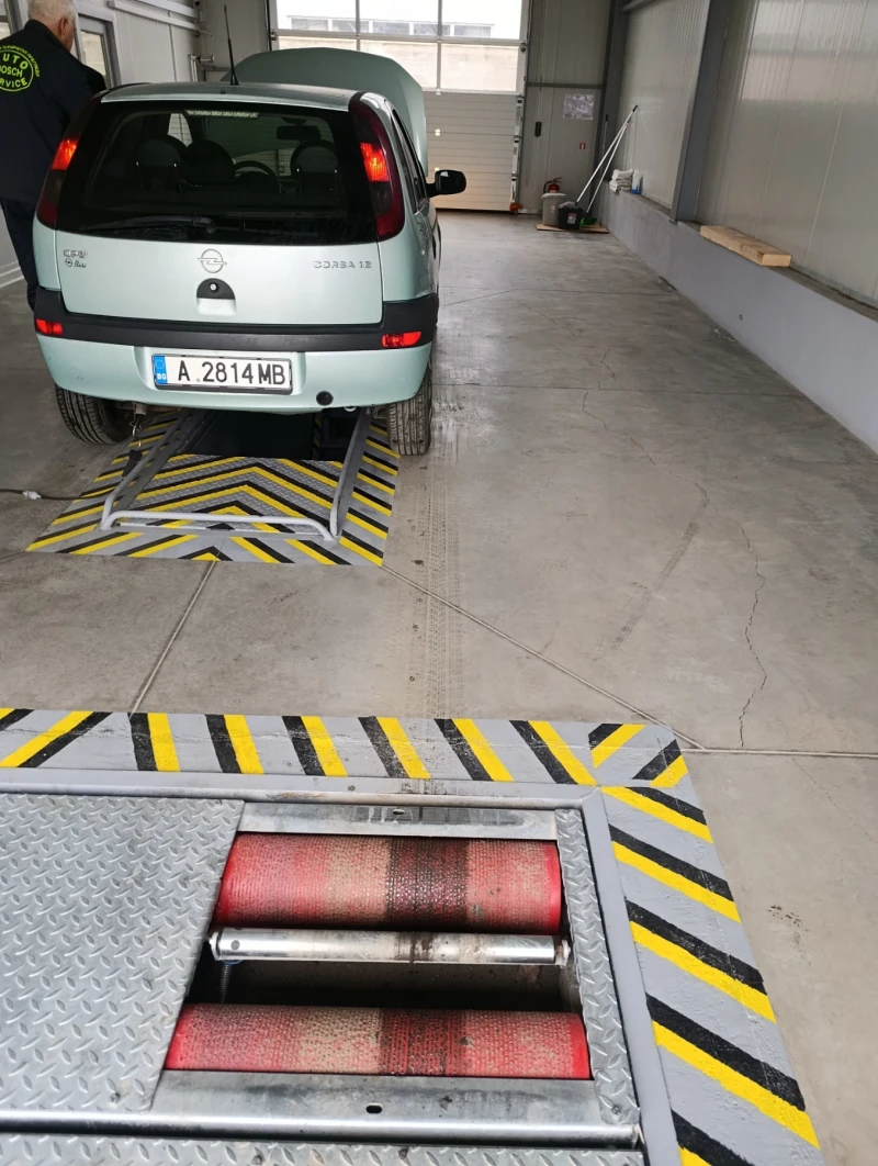 Opel Corsa Газово, снимка 7 - Автомобили и джипове - 53257174