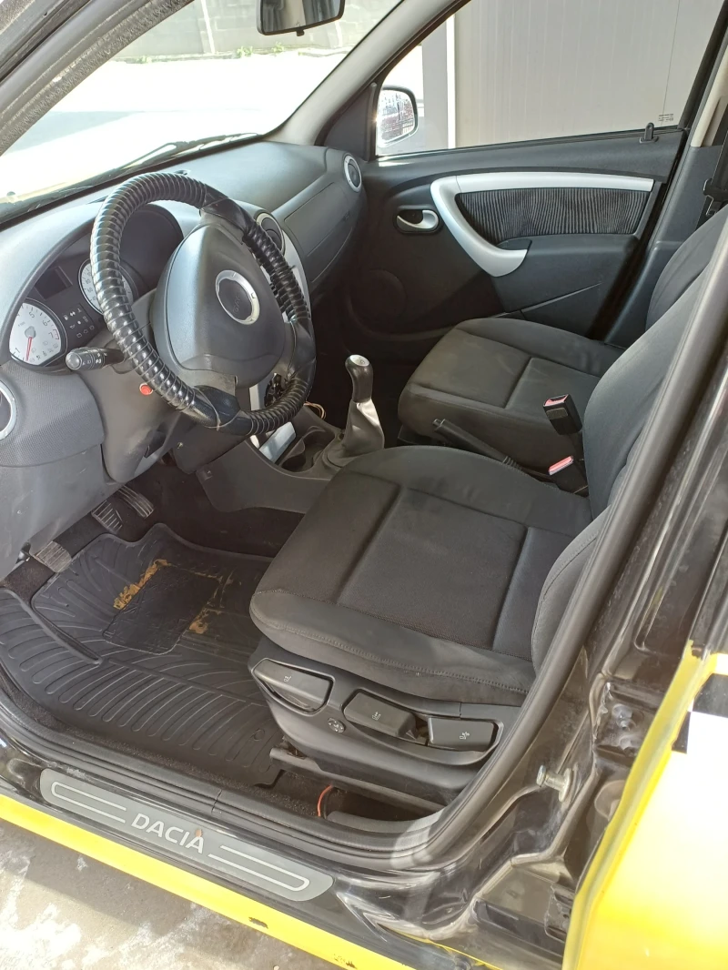 Dacia Sandero 1.6/87к.с, снимка 6 - Автомобили и джипове - 53539412