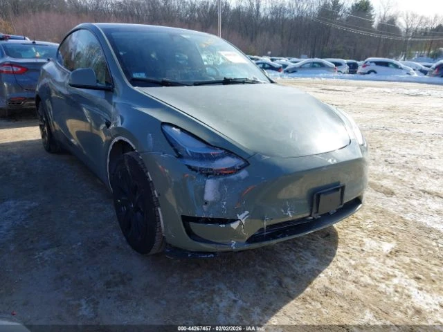 Tesla Model Y LONG RANGE DUAL MOTOR AWD| 7 МЕСТНА, снимка 4 - Автомобили и джипове - 53900313