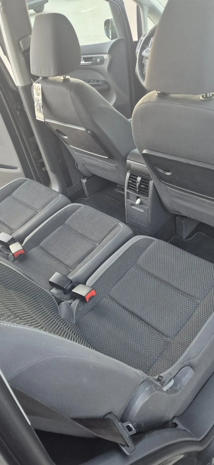 VW Touran 1Т3, снимка 7 - Автомобили и джипове - 56350404